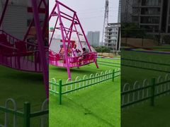 Attrezzature per giochi per bambini di età compresa tra 3 e 12 anni