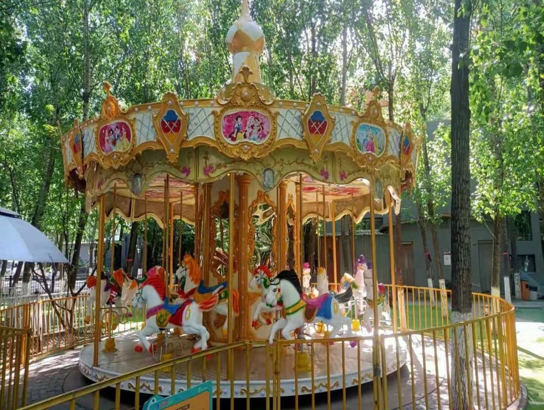 Parco di divertimenti di lusso Carousel Parco all' aperto Giochi per bambini Migliori 24 posti Giochi di carosello