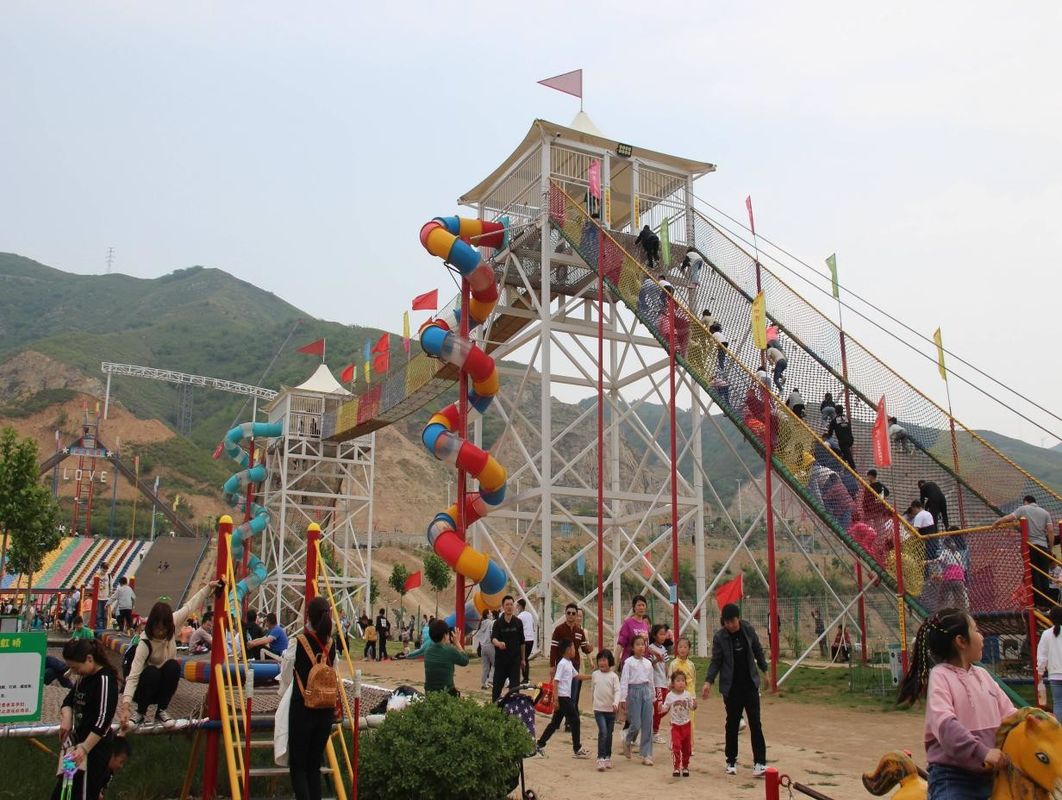 Attrezzature di arrampicata di alta qualità Slide Sky Trail Elevate Outdoor Play Scenic Area Grande Castello Volante