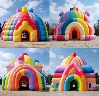 Un castello gonfiabile gigante per bambini